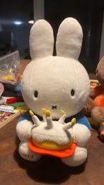 Nijntje 50 jaar verjaardagstaart knuffel miffy 50th birthday, Ophalen of Verzenden, Zo goed als nieuw, Konijn