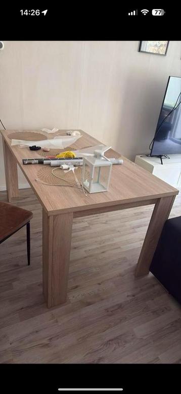Tafel zo goed als nieuw gratis ophalen