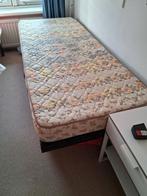 1 persoons bed maat 195 lang en breed 80cm plus matras schoo, Huis en Inrichting, Slaapkamer | Complete slaapkamers, Ophalen of Verzenden