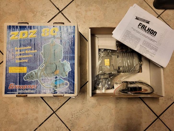 Graupner Motor ZDZ 80 RV-J 2-takt benzinemotor, Hobby en Vrije tijd, Modelbouw | Radiografisch | Vliegtuigen, Nieuw, Benzine, Ophalen of Verzenden