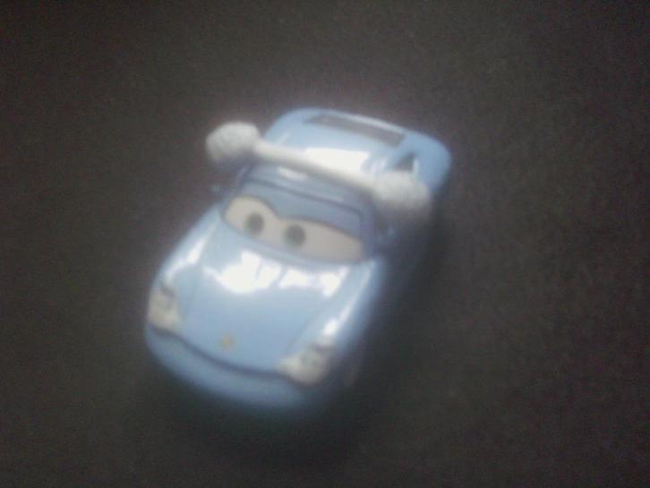 Disney Cars Auto's      Sally met Oorwarmers (Zeer Zeldzaam), Kinderen en Baby's, Speelgoed | Speelgoedvoertuigen, Zo goed als nieuw