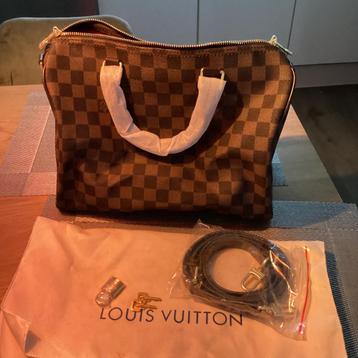 Mooie handtas/schoudertas (nieuw) beschikbaar voor biedingen