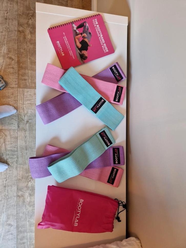 Bootylab Weerstandsbanden Medium & Heavy + Boek, Sport en Fitness, Fitnessmaterialen, Weerstandband, Ophalen of Verzenden