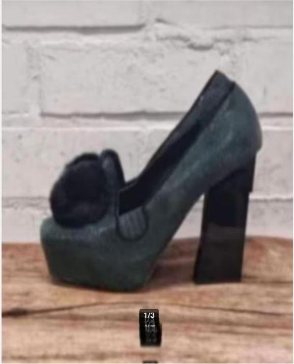 Aperlai - Prachtige leren pumps maat 38 - Nieuw €499, Kleding | Dames, Schoenen, Nieuw, Pumps, Groen, Ophalen of Verzenden