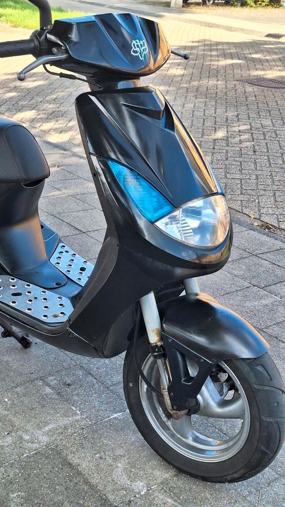 Mooie Peugeot viva city vivacity 2takt compleet 70cc, Fietsen en Brommers, Snorfietsen en Snorscooters, Gebruikt, Peugeot, Tweetakt