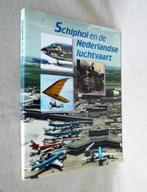 Schiphol en de Nederlandse luchtvaart. 1987., Verzamelen, Luchtvaart en Vliegtuigspotten, Boek of Tijdschrift, Ophalen of Verzenden