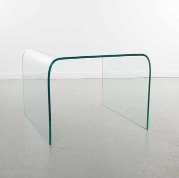 Salontafel van gebogen, gehard glas (FontanaArte) beschikbaar voor biedingen
