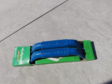 Jungle Gym handgrips beschikbaar voor biedingen