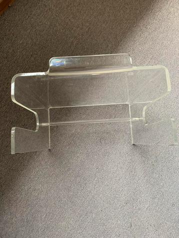 MONITOR STAND met sleuf voor toetsenbord beschikbaar voor biedingen