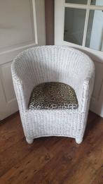 Witte rotan stoel, Ophalen, Gebruikt, Wit, Koloniaal