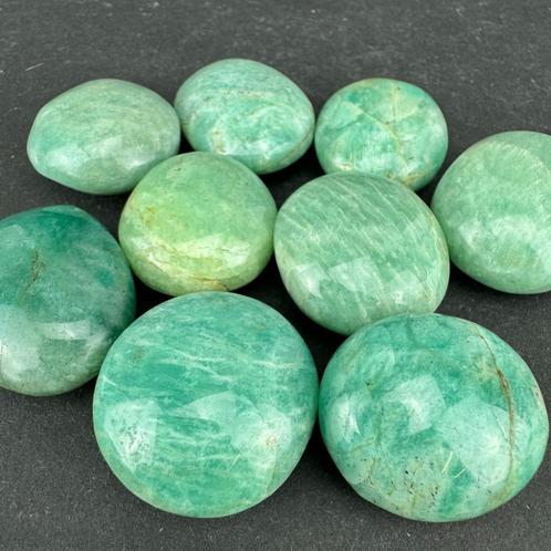 Amazoniet trommelsteen uit Madagaskar, Verzamelen, Mineralen en Fossielen, Mineraal, Ophalen of Verzenden