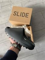 Yeezy slide slate grey maat 38, Kleding | Dames, Schoenen, Nieuw, Slippers, Ophalen of Verzenden, Adidas