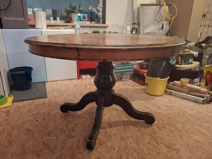 Uitschuifbare ronde tafel - Opknapper!, Huis en Inrichting, Tafels | Eettafels, Gebruikt, 100 tot 150 cm, 150 tot 200 cm, Vijf personen of meer