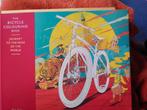Fiets Kleurboek - Journey to the Edge of the World, Onbekend, Nieuw, Ophalen of Verzenden, Tekenen en Schilderen