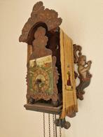 Friese houten stoelklok, Antiek en Kunst, Antiek | Klokken, Ophalen of Verzenden