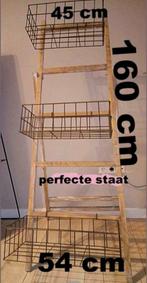 Kast, Huis en Inrichting, Woonaccessoires | Wandplanken en Boekenplanken, Ophalen, Zo goed als nieuw