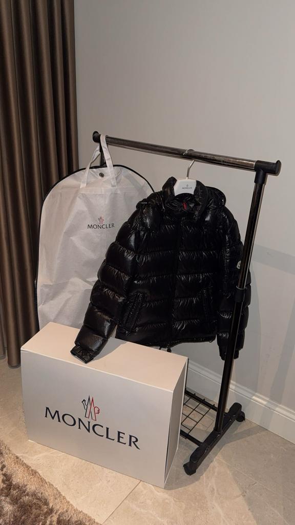 Originele Moncler Maya Jas - Maat 1, Kleding | Heren, Jassen | Winter, Zo goed als nieuw, Maat 46 (S) of kleiner, Zwart, Ophalen of Verzenden