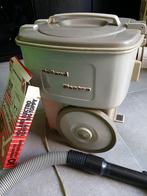 Oude retro stofzuiger, Ophalen, Gebruikt, Stofzak, Stofzuiger