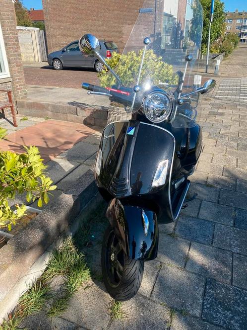 Vespa HPE Supertech, Fietsen en Brommers, Scooters | Vespa, Zo goed als nieuw, Overige modellen, Benzine, Ophalen