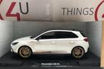 MCG 1:18 Hyundai i30N wit metallic/zwart nieuw in verpakking, Hobby en Vrije tijd, Modelauto's | 1:18, Ophalen of Verzenden, Nieuw