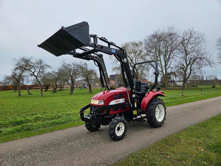 Knegt 304-G2 met voorlader. marge, Zakelijke goederen, Agrarisch | Tractoren, tot 2500, Overige merken, tot 80 Pk, Gebruikt, Ophalen of Verzenden
