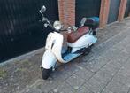 Modena d.l.s 2 retro scooter

Retro Scooter, Fietsen en Brommers, Snorfietsen en Snorscooters, Ophalen, Gebruikt