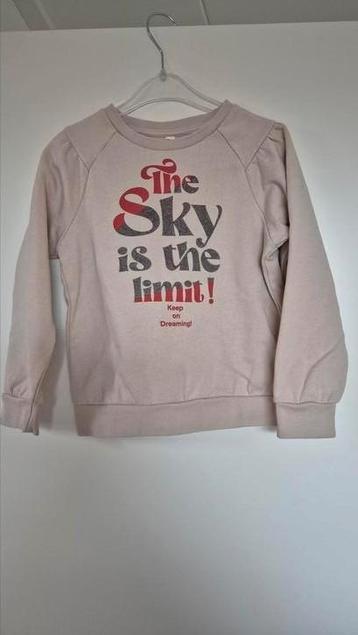 Sweater beige met opdruk, maat 122/128 beschikbaar voor biedingen