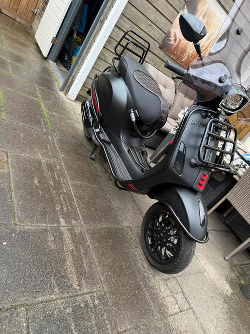 Vespa sprint s full option 2021, Fietsen en Brommers, Scooters | Vespa, Zo goed als nieuw, Vespa S, Ophalen