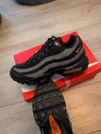 air max 95 maat 44,5 in nieuwstaat, Kleding | Heren, Schoenen, Ophalen of Verzenden, Zo goed als nieuw, Zwart