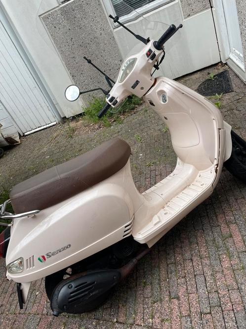 Senzo RivaLux 2017, Fietsen en Brommers, Snorfietsen en Snorscooters, Gebruikt, Overige merken, Benzine, Ophalen