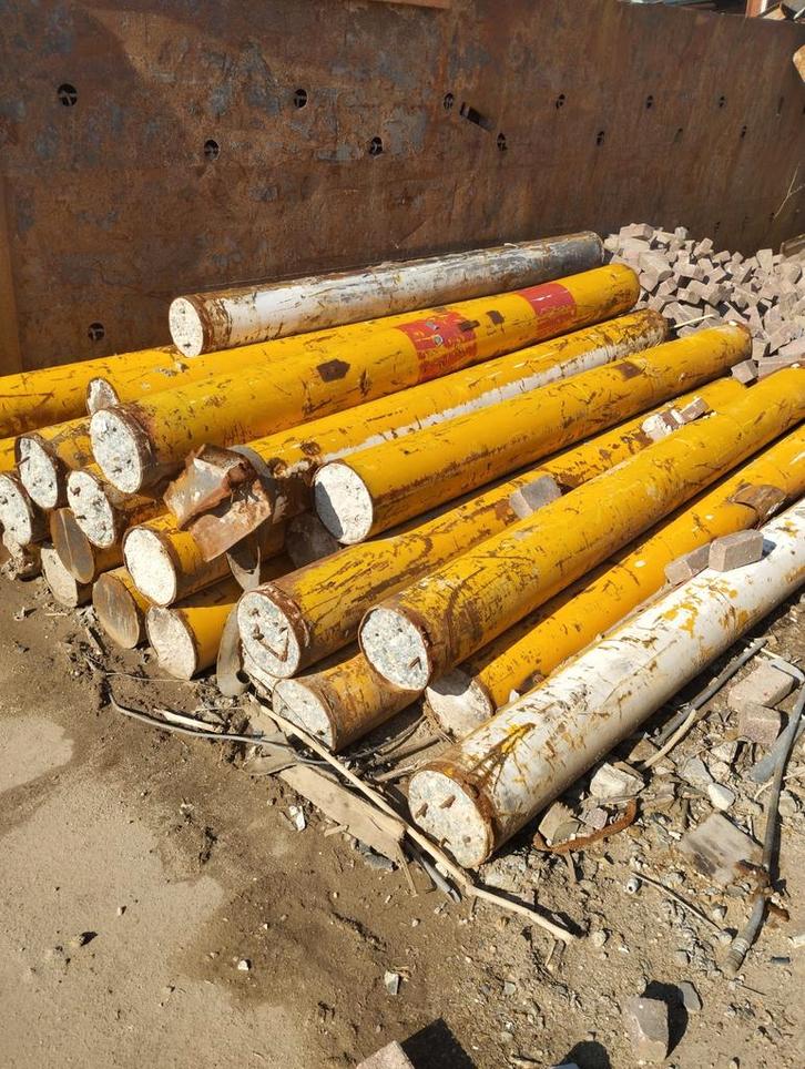 Stalen kolom palen, Tuin en Terras, Palen, Balken en Planken, Gebruikt, Palen, Minder dan 180 cm, Ophalen