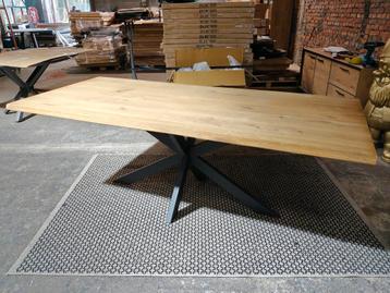 Eikenhouten eettafel (PROMO) beschikbaar voor biedingen