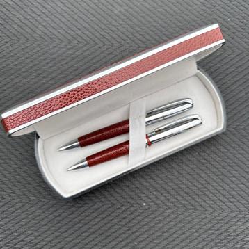 Pen & potlood set met gravure in stevige luxe etui beschikbaar voor biedingen