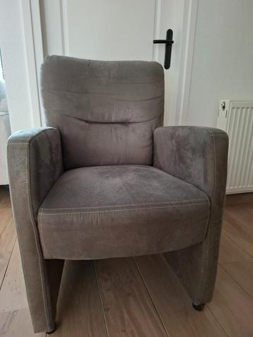 4 Heerlijke Eetkamer Fauteuils (wieltjes)- Dagtopper! beschikbaar voor biedingen