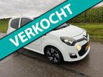 Renault Twingo 1.2 16V Black en white / 2012 nw model!, Voorwielaandrijving, Twingo, Gebruikt, 4 cilinders
