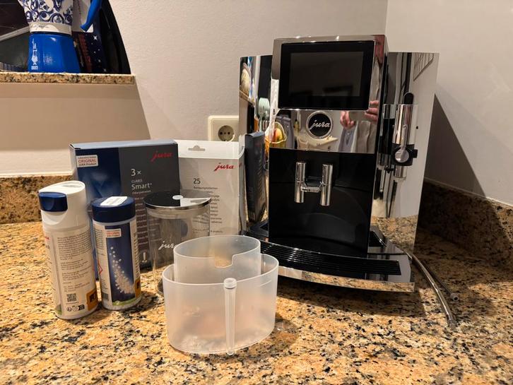 Jura S8 - Chrome - Nieuwstaat!, Witgoed en Apparatuur, Koffiezetapparaten, Zo goed als nieuw, Koffiebonen, Koffiemachine, 10 kopjes of meer
