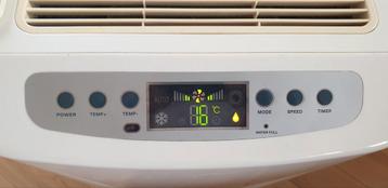 Goed werkende airco van Eurom met raamafdichter beschikbaar voor biedingen