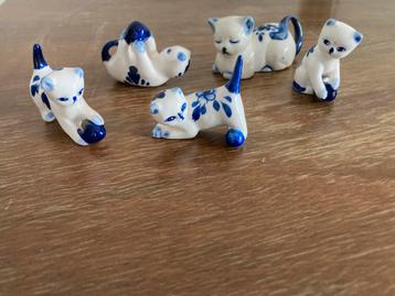miniatuur Delfts blauw kattenbeeldje letterbak beschikbaar voor biedingen