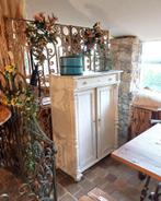 oude decoratieve kast met lade meidenkast met pilaren, Antiek en Kunst, Curiosa en Brocante, Ophalen