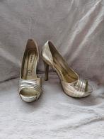 Goude pump, Kleding | Dames, Schoenen, Ophalen of Verzenden, Zo goed als nieuw