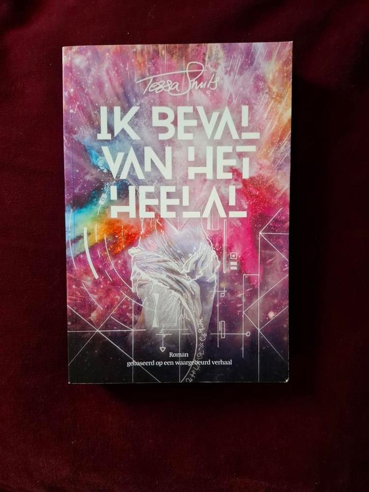 Ik beval van het heelal - Tessa Smits, Paperback, Boeken, Romans, Zo goed als nieuw, Ophalen of Verzenden