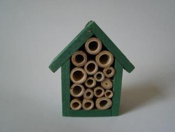 Mini insectenhotel p/st. beschikbaar voor biedingen
