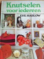 Knutselen voor iedereen ''Haken,Breien,Macramé,Tapijtknopen, Hobby en Vrije tijd, Breien of Haken, Zo goed als nieuw, Verzenden