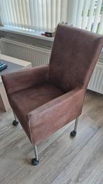Bruine stoel met wieltjes, Ophalen, Gebruikt, Metaal, Modern