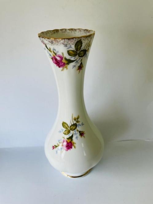 Oude rood rose romantische vaas porselein roosjes. Chodziez, Antiek en Kunst, Antiek | Vazen, Ophalen