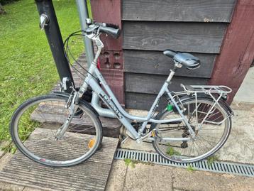 Trial sportfiets. Goede stationsfiets beschikbaar voor biedingen