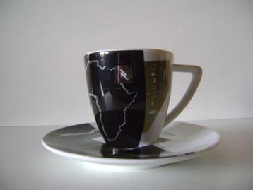 Nieuwe Nespresso kop en schotel.Nespresso Design beschikbaar voor biedingen