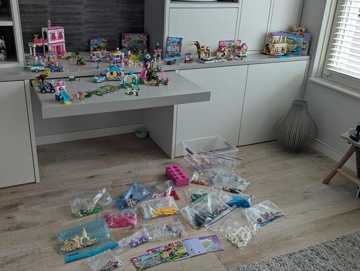 Een heleboel lego Friends, Kinderen en Baby's, Speelgoed | Duplo en Lego, Ophalen of Verzenden