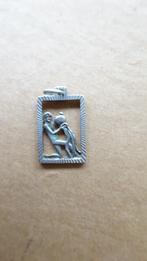 Zilveren hangertje, sterrenbeeld Waterman, Ophalen of Verzenden, Zo goed als nieuw, Kruis of Symbool, Zilver