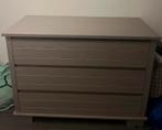 Babykamer. Ledikant & commode, Ophalen, Zo goed als nieuw, Jongetje of Meisje